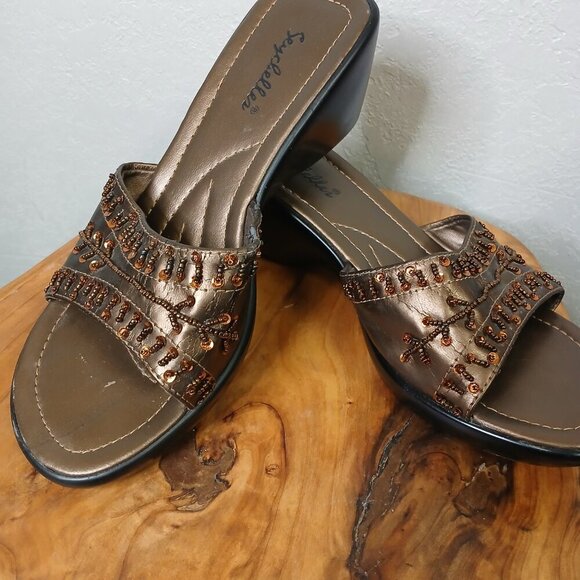 NWOT Seychelles Bronze and Amber beaded slides size 7 - Picture 6 of 6